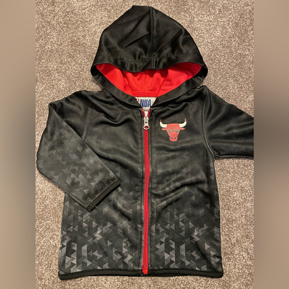Toddler 2T Chicago Bulls zip up jacket hoodie